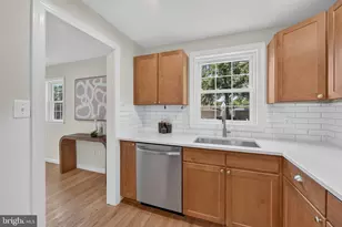 6010 Bangor Dr, Alexandria, VA 22303 - Photo 13