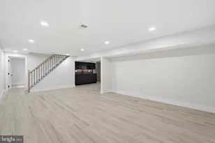 2524 Swift Run St, Vienna, VA 22180 - Photo 33