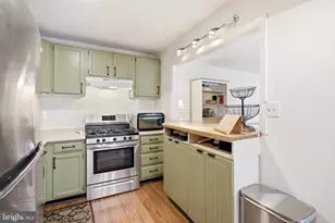 6135 Leesburg Pike, Falls Church, VA 22041 - Photo 7