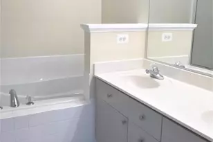 2480 Angeline Dr, Herndon, VA 20171 - Photo 9