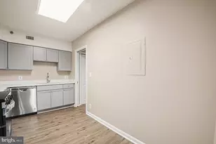 5501 Seminary Rd, Falls Church, VA 22041 - Photo 7