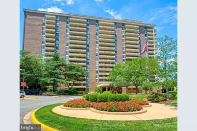 1800 Old Meadow Road #1021, McLean, VA 22102 - Photo 5