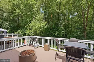 8764 Newington Commons Rd, Lorton, VA 22079 - Photo 3