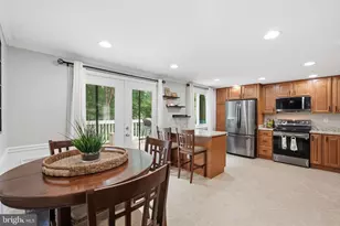 8764 Newington Commons Rd, Lorton, VA 22079 - Photo 9