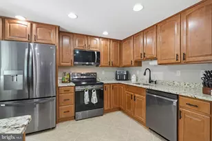 8764 Newington Commons Rd, Lorton, VA 22079 - Photo 13