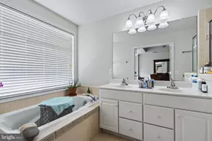 13719 Maple Sugar Ln, Herndon, VA 20171 - Photo 37
