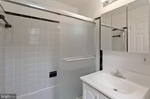 7106 Jayhawk St, Annandale, VA 22003 - Photo 13