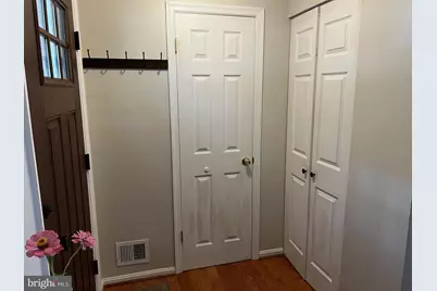 9015 Piney Grove Drive, Fairfax, VA 22031 - Photo 3