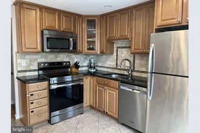 9015 Piney Grove Drive, Fairfax, VA 22031 - Photo 19
