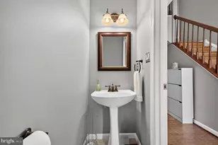 5201 Ballycastle Cir, Alexandria, VA 22315 - Photo 31