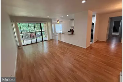 11212 Chestnut Grove Square #115, Reston, VA 20190 - Photo 3