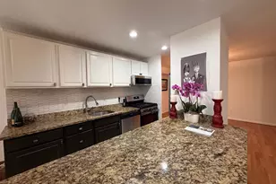 11212 Chestnut Grove Square, Reston, VA 20190 - Photo 11