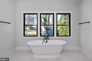1022 Hillcrest Dr SW, Vienna, VA 22180 - Photo 109