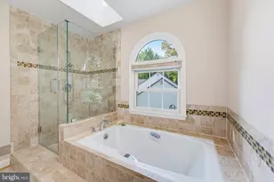 7827 Belleflower Dr, Springfield, VA 22152 - Photo 23