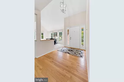 7827 Belleflower Drive, Springfield, VA 22152 - Photo 13