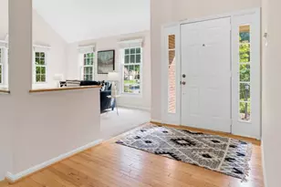 7827 Belleflower Dr, Springfield, VA 22152 - Photo 13