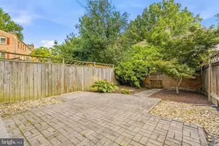 9222 Bailey Ln, Fairfax, VA 22031 - Photo 37
