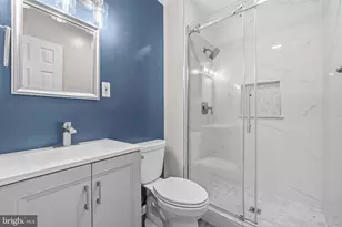9222 Bailey Ln, Fairfax, VA 22031 - Photo 23