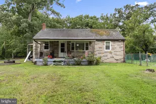 8721 Pohick Rd, Springfield, VA 22153 - Photo 11