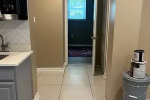 9826 Gabon Ct, Burke, VA 22015 - Photo 3