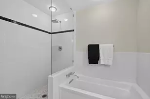6606 Netties Ln, Alexandria, VA 22315 - Photo 23