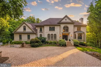 10500 Dalkeith Court, Oakton, VA 22124 - Photo 3