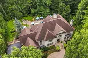 10500 Dalkeith Ct, Oakton, VA 22124 - Photo 21