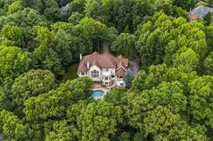 10500 Dalkeith Ct, Oakton, VA 22124 - Photo 23