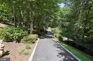 6310 Windpatterns Trail, Fairfax Station, VA 22039 - Photo 71
