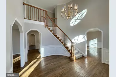 11560 Holly Briar Lane, Great Falls, VA 22066 - Photo 3