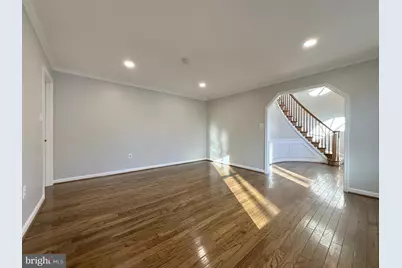 11560 Holly Briar Lane, Great Falls, VA 22066 - Photo 5