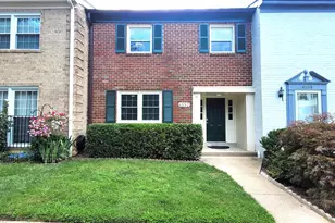 4552 King Edward Ct, Annandale, VA 22003 - Photo 3