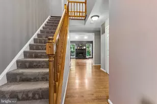 6003 Creekstone Ln, Centreville, VA 20120 - Photo 3