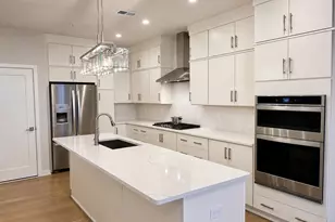 7556 Sawyer Farm Wy, McLean, VA 22102 - Photo 3