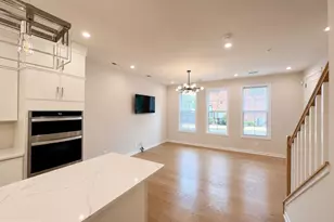 7556 Sawyer Farm Wy, McLean, VA 22102 - Photo 5