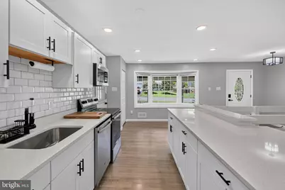 4752 Carterwood Drive, Fairfax, VA 22032 - Photo 3