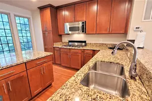 9700 Cedar Farm Cir, Fairfax, VA 22031 - Photo 9