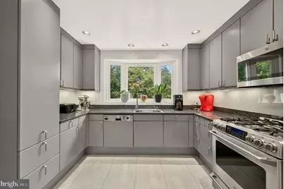 7124 Thrasher Road, McLean, VA 22101 - Photo 15