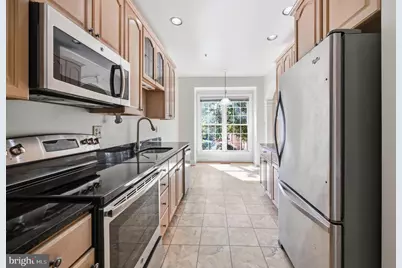 6030 Kelsey Court, Falls Church, VA 22044 - Photo 9