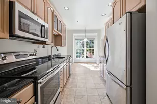 6030 Kelsey Ct, Falls Church, VA 22044 - Photo 9