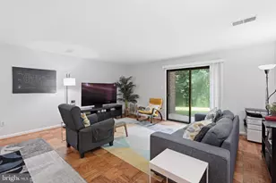 3810 Steppes Ct, Falls Church, VA 22041 - Photo 5