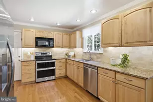 5218 Pumphrey Dr, Fairfax, VA 22032 - Photo 17