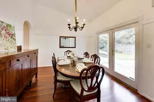 13382 Point Rider Ln, Herndon, VA 20171 - Photo 11