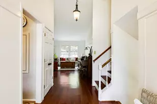 13382 Point Rider Ln, Herndon, VA 20171 - Photo 5