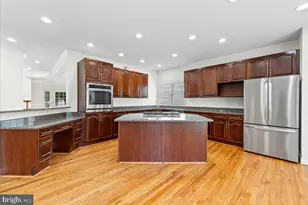 13646 Sweet Woodruff Ln, Centreville, VA 20120 - Photo 13