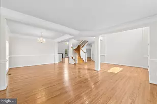13646 Sweet Woodruff Ln, Centreville, VA 20120 - Photo 5