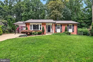 5621 Ravenel Ln, Springfield, VA 22151 - Photo 1