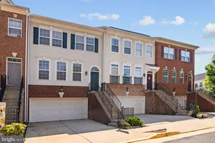 8557 Wyngate Manor Ct, Alexandria, VA 22309 - Photo 3