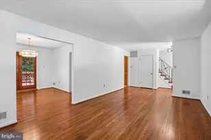 4945 Gainsborough Dr, Fairfax, VA 22032 - Photo 13