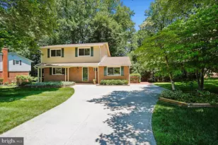 4945 Gainsborough Dr, Fairfax, VA 22032 - Photo 3